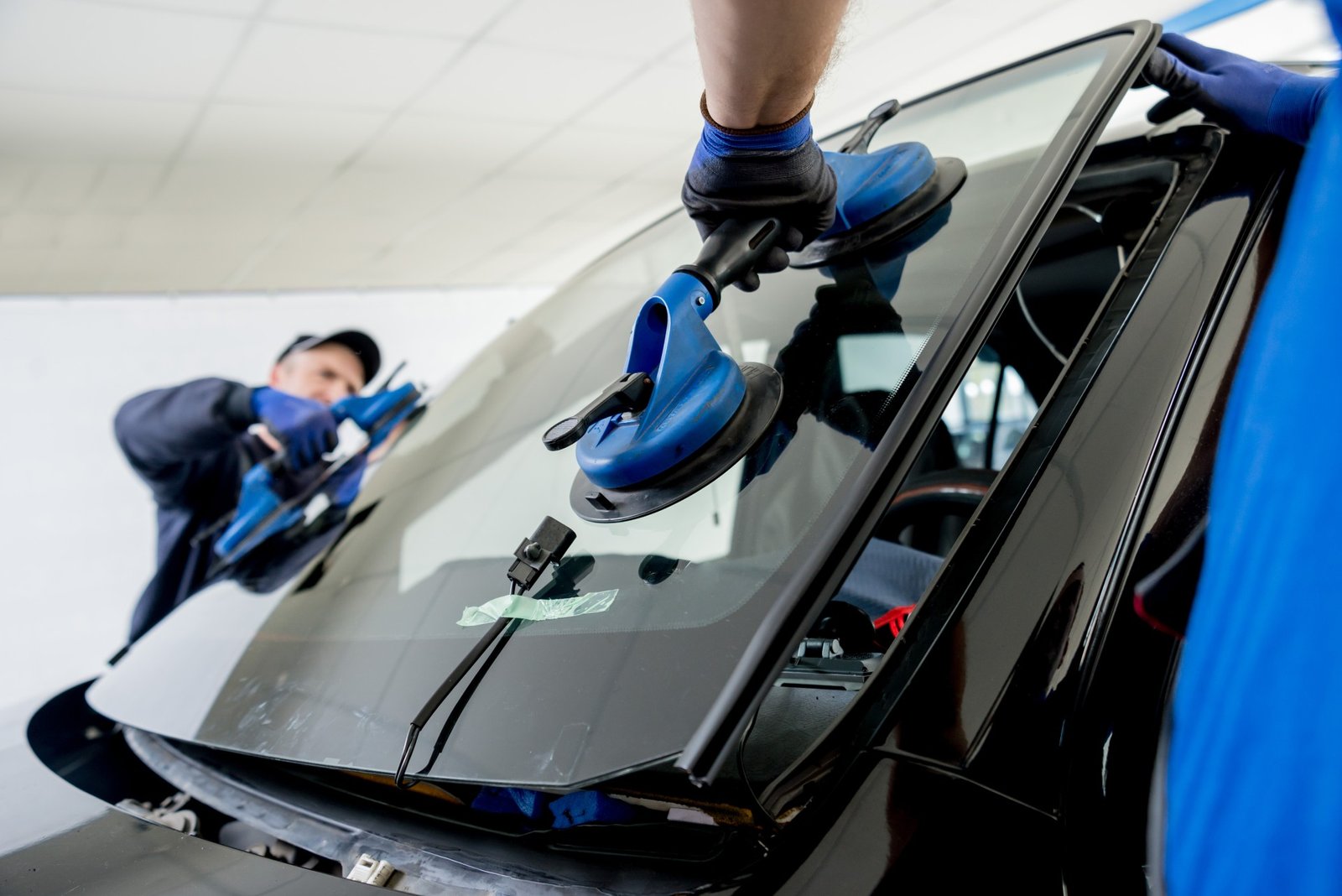 Auto Glass Repair in Torrance CA - Same Day Services Available